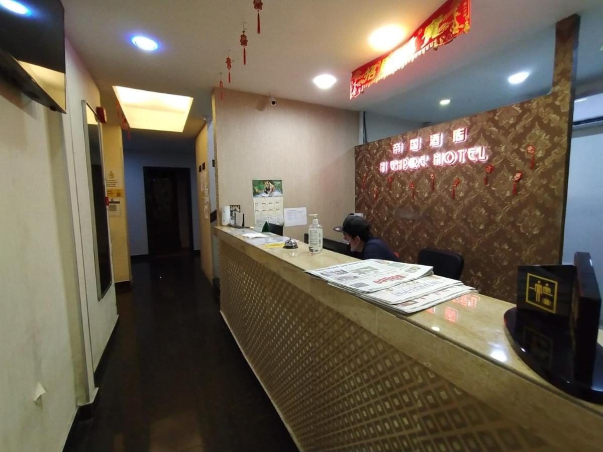 Super Oyo 90668 Joy Inn Miri Exterior foto