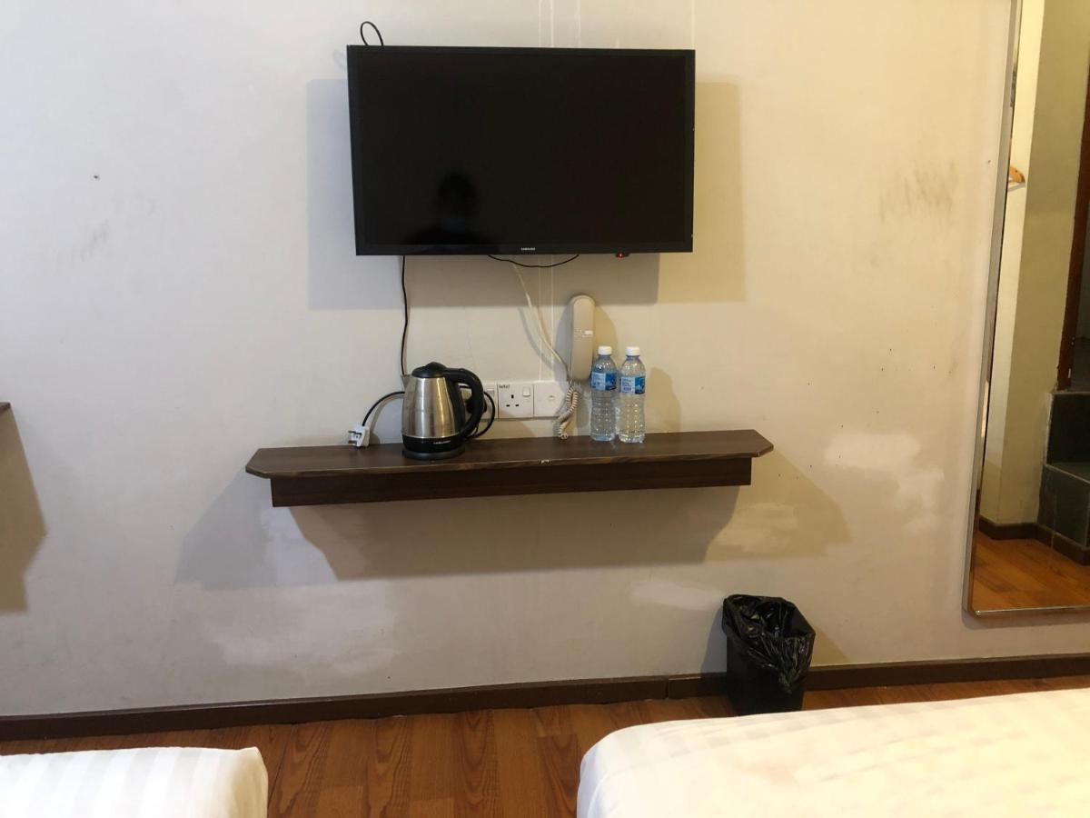 Super Oyo 90668 Joy Inn Miri Exterior foto